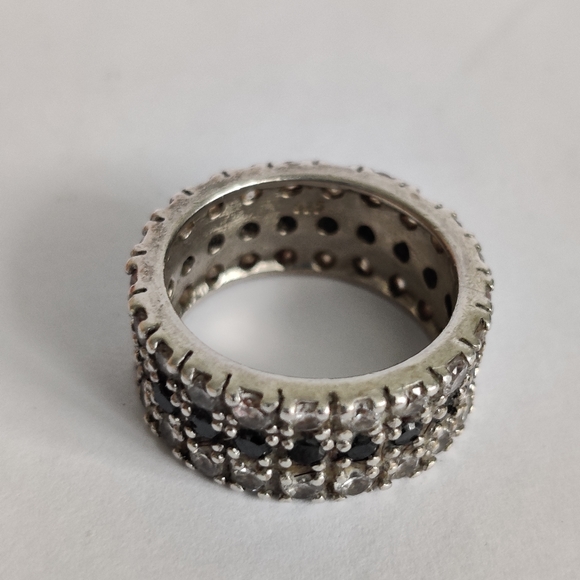 Three Row Sterling Silver Band Ring 💍 White and Black Spinel Stones - Picture 13 of 16